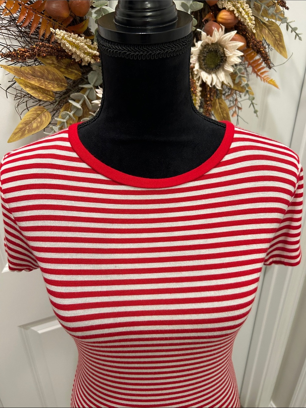 Active Basic Red and White Striped Short Sleeve Tee Size Small